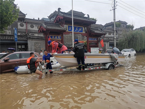 与死神争抢生命!郑州金水蓝天救援队洪灾救援纪实