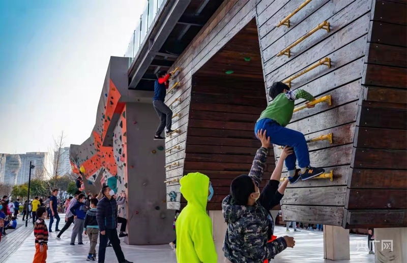 上海积极推进"一江一河"沿岸滨水地区儿童友好公共空间建设