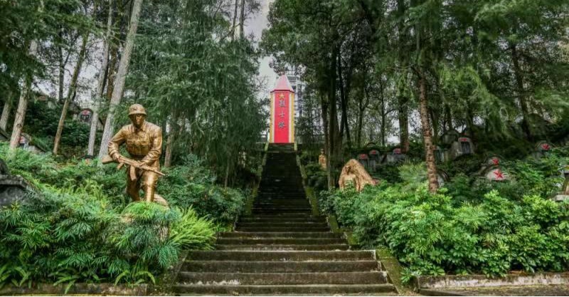 垫江县烈士陵园(央广网发 垫江县文旅委供图)