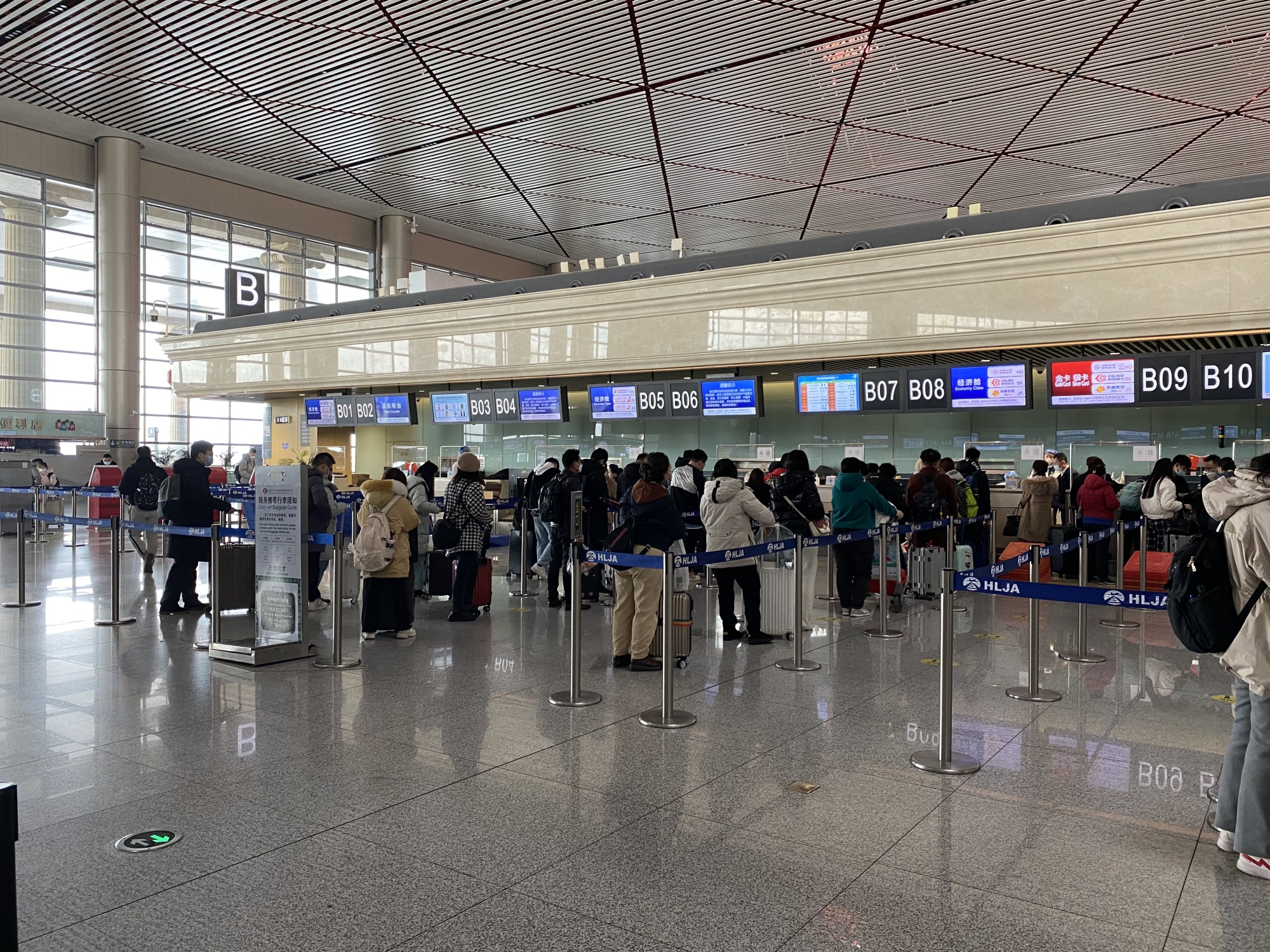 黑龙江机场集团 供图近日,我国多地出现本土疫情,市民外出旅游受到
