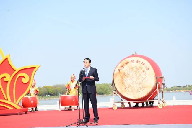 姜堰区委书记方针:冲破甘于居中心态,以思想破冰引领高质量发展进位