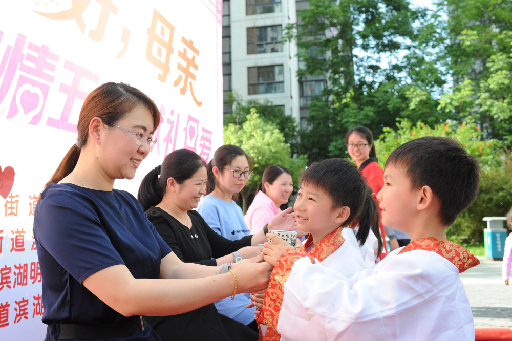 地区属于人口_关注梁启东:东北地区发展的深层次矛盾是人口问题