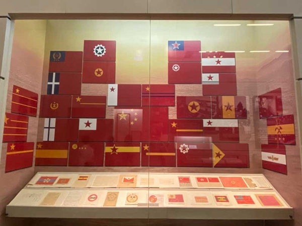 国博讲解员揭秘新中国第一面国旗那些你不知道的事儿|红色印记第59集