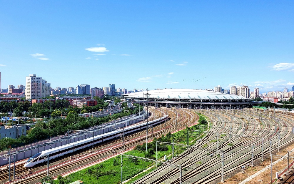 记者专访京沪高铁总经理:"中国最忙"高铁建成十年 最高日发79.8万人次