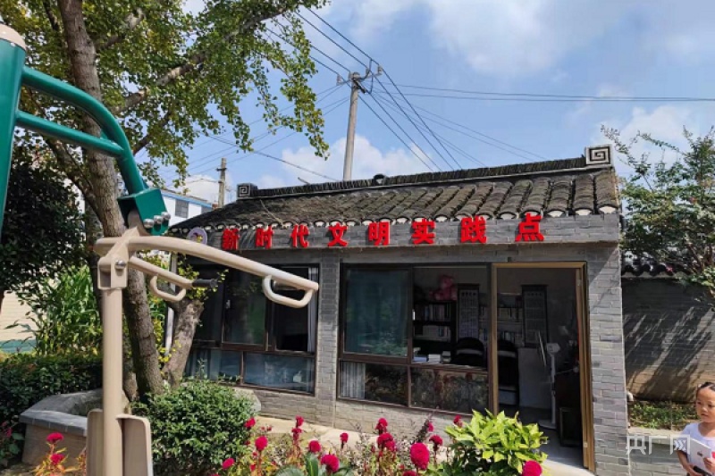 泰兴市广陵镇:老校长与"小书房"的故事