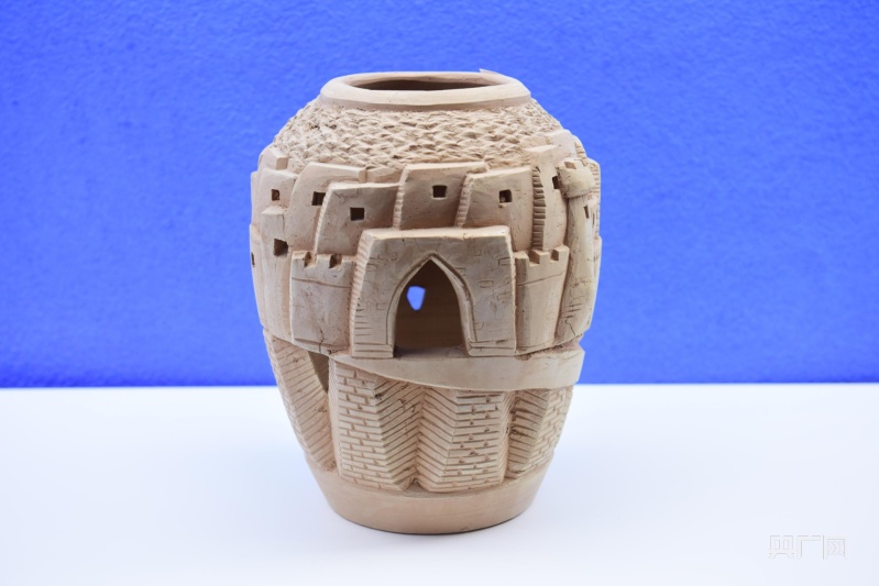 图木舒克土陶技艺馆土陶作品.赵秀娟 摄 央广网发