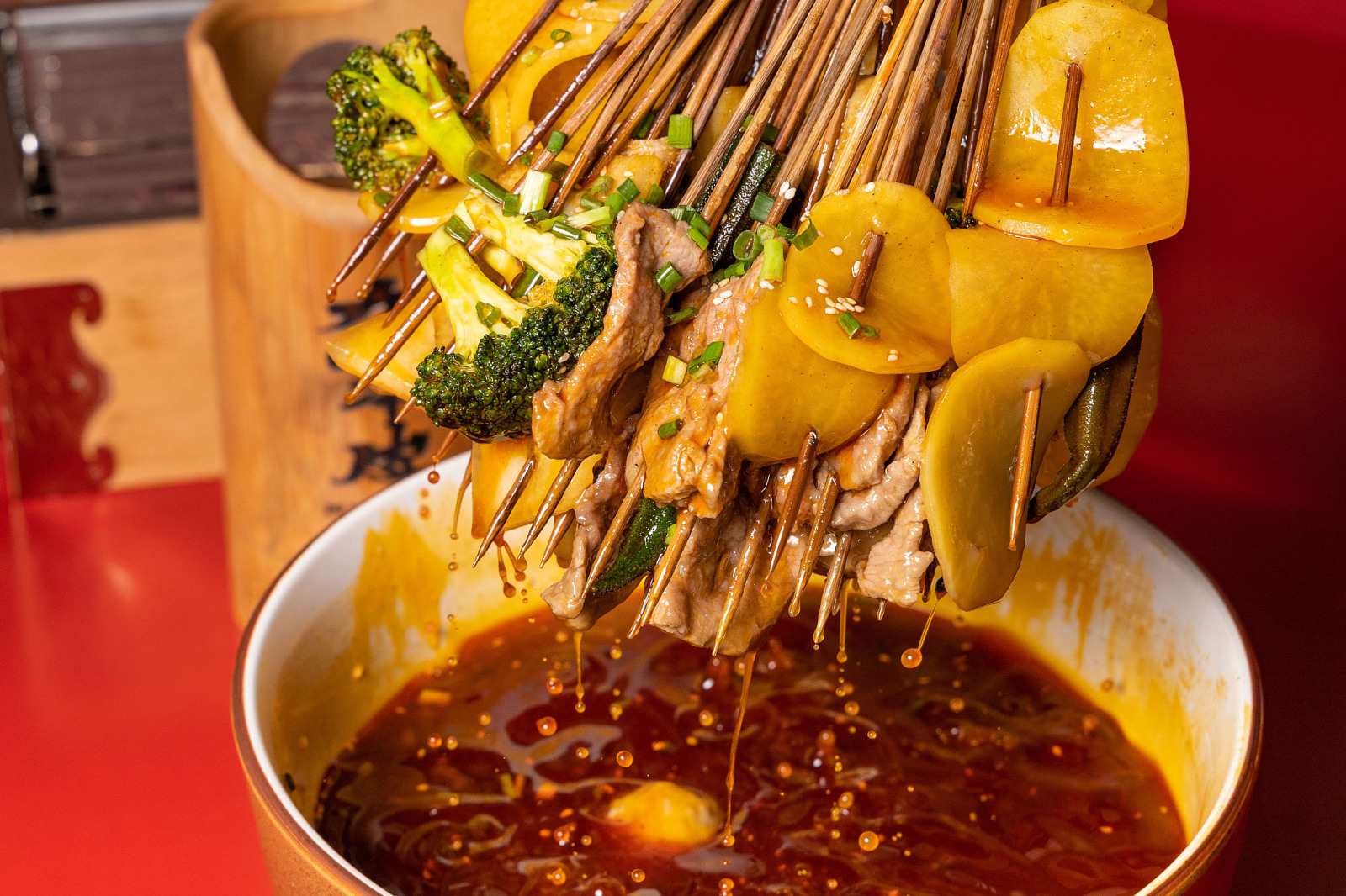 朝阳通报"嗨串串香飘亮店""八方壹家烤鱼"等4家餐饮单位