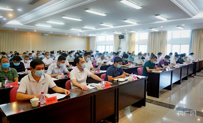 永春县召开县委常委会议 传达学习贯彻泉州市党代会精神