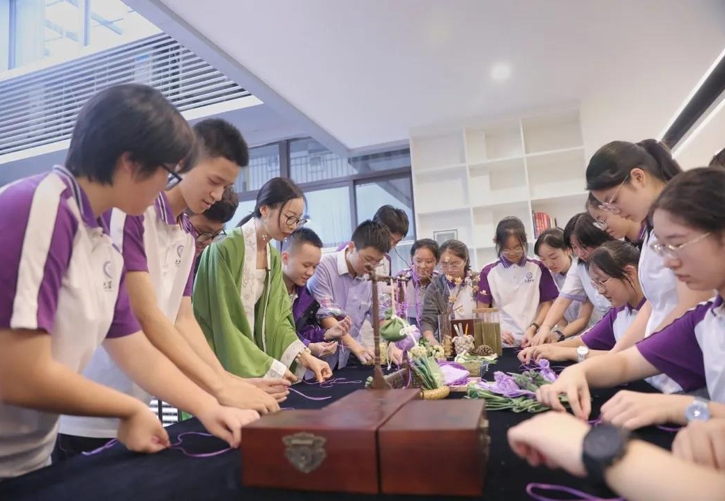 不忘传统|巴蜀中学开展"蜀"光里的非遗足迹系列活动