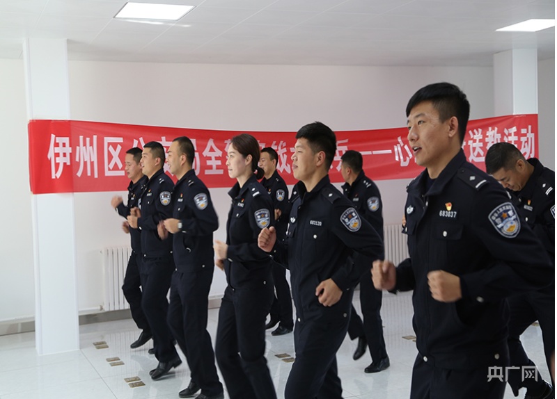 新疆哈密老爷庙边检站:"减压"进行时