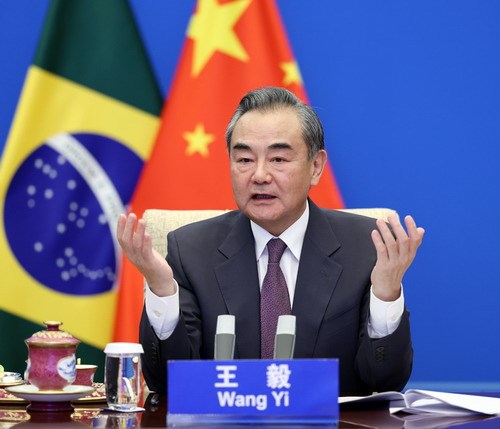 王毅与巴西外长弗兰萨视频会晤