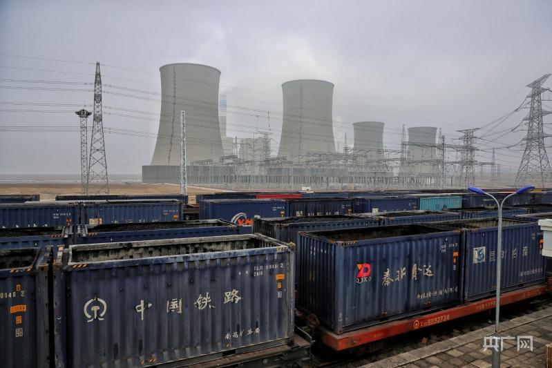 新疆铁路全力保障准东煤炭运输