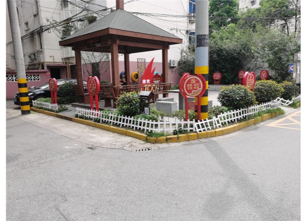 广丰新村社区小广场(央广网发 通讯员供图)