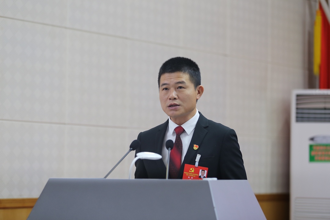 龙华关注聚焦海口市龙华区第八次党代会龙华区交出亮眼成绩单全区发展