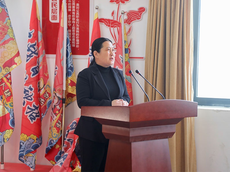 (李副校长发表讲话,学校供图,央广网发)