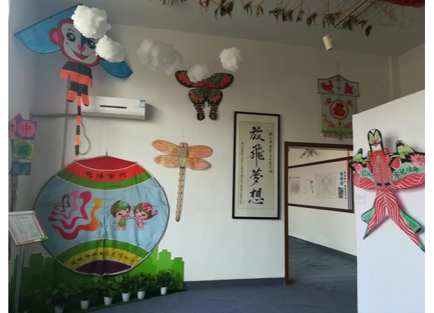今年5月,遥观镇庆祝建党100周年系列活动"春日纸鸢飞,童心庆华诞"风筝
