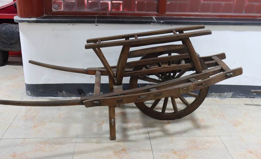 走进大运河翰林民俗博物馆,认识传统交通工具——独轮手推车