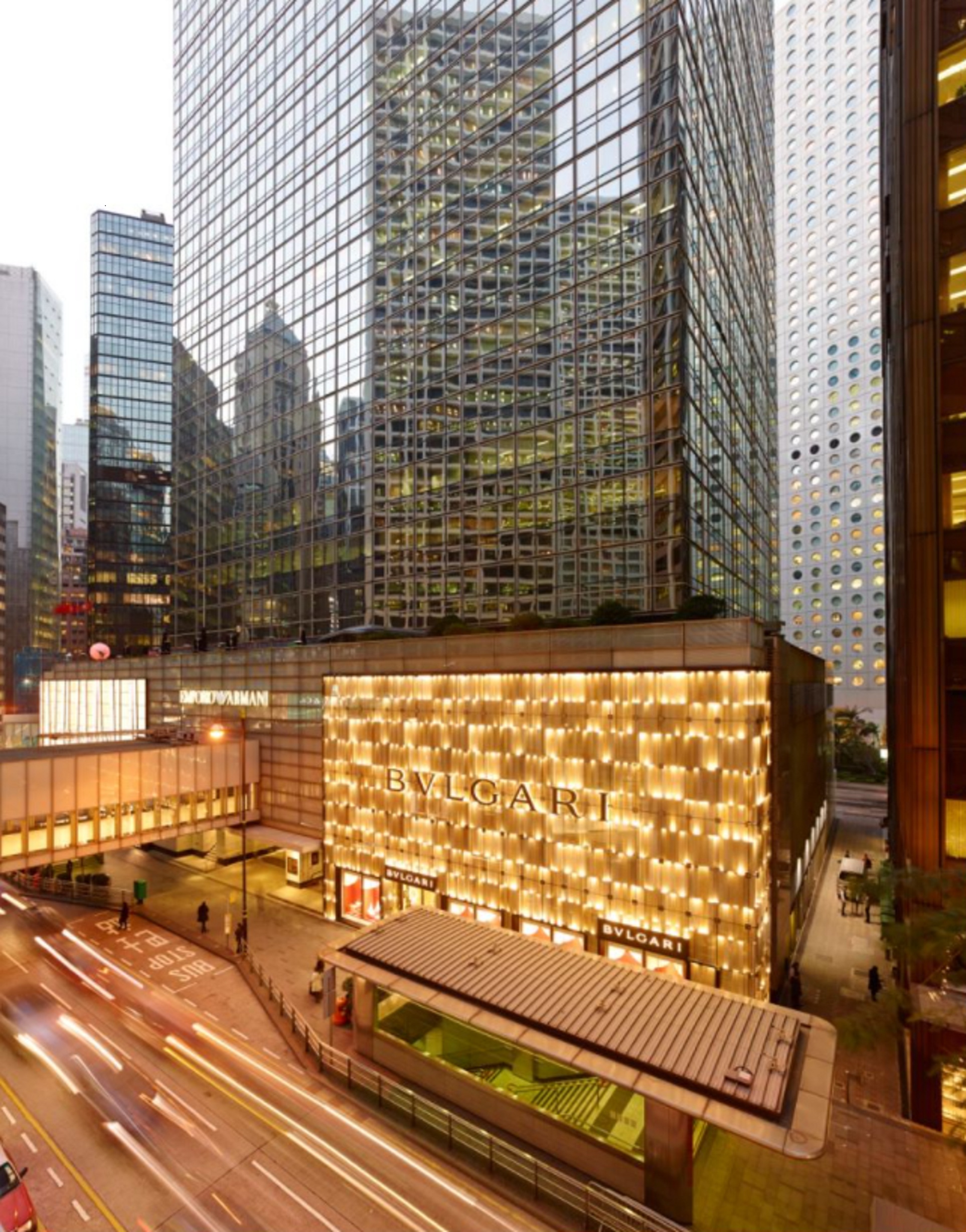 华润置地携手香港置地 中心之上再造想象