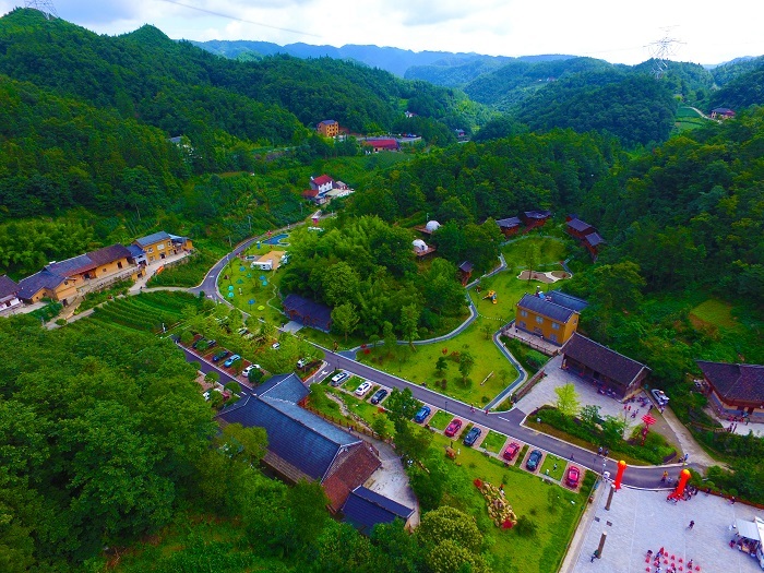 湖北五峰綠水青山賦能旅遊業高質量發展