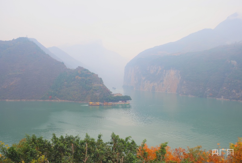 重庆频道 星阵央广网重庆12月16日消息(记者曹艺丹)长江三峡地跨渝鄂