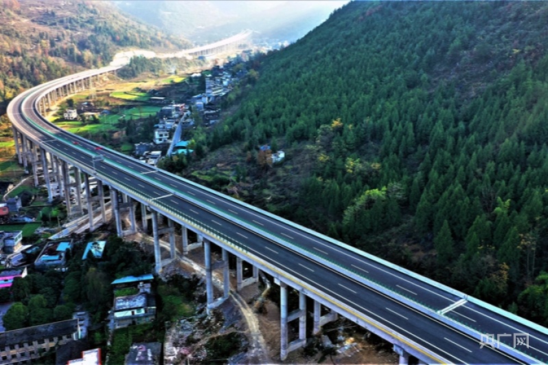 貴州中交沿河經印江木黃至松桃高速公路建成通車