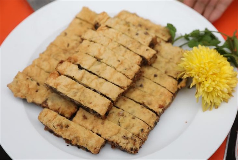 年味年俗看八桂柳州融安一口芙蓉酥唇齿留香过新年