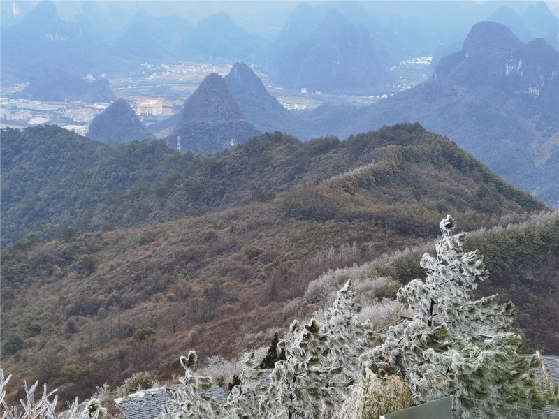 桂林尧山雾凇图片