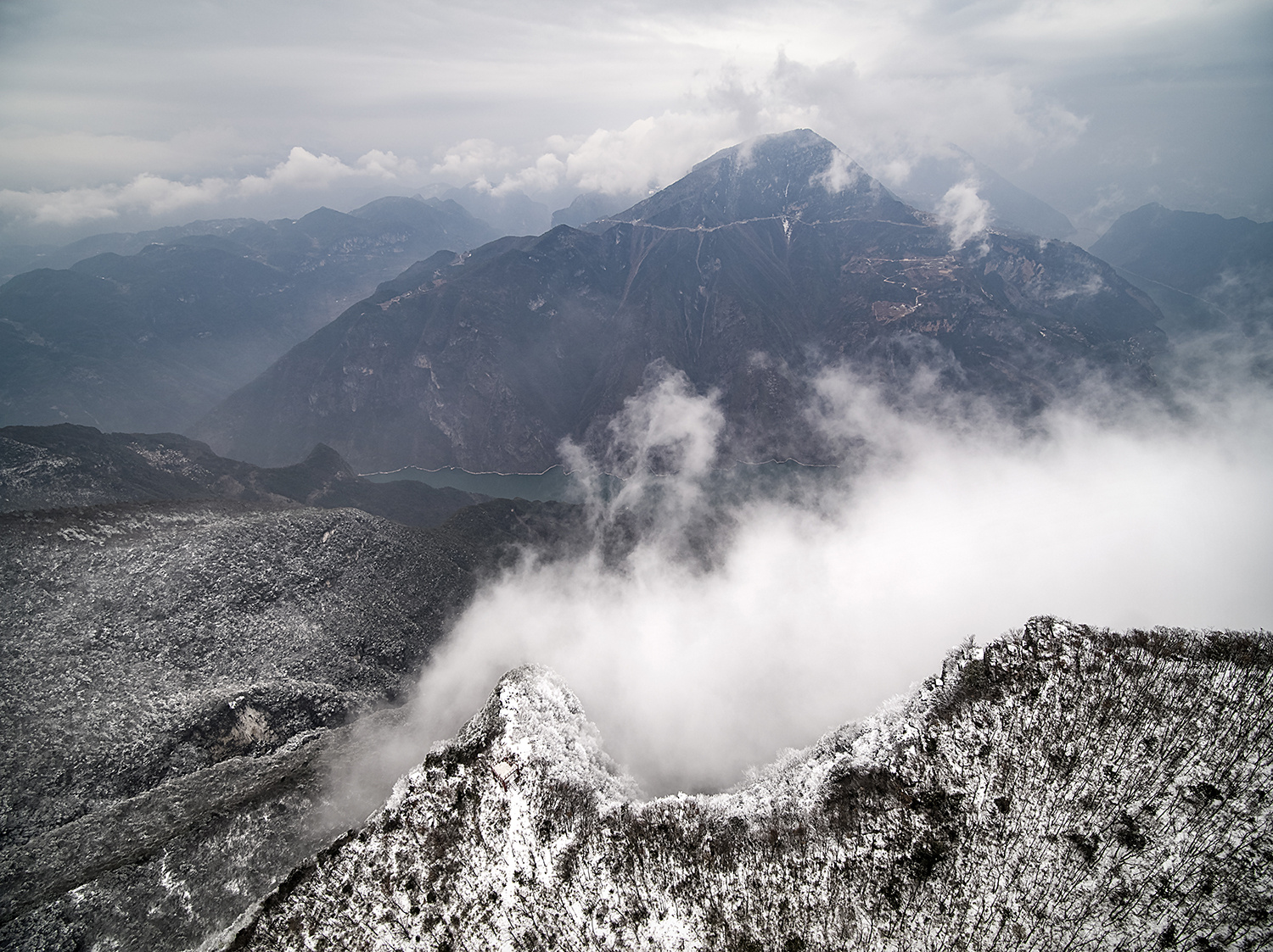 长江三峡迎春雪壮丽雪景别有韵味