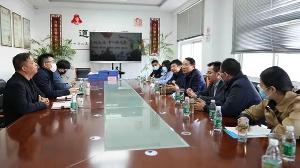 扬州生态科技新城供图)李桂山先后前往吉发富小区微网格,杭集社区等
