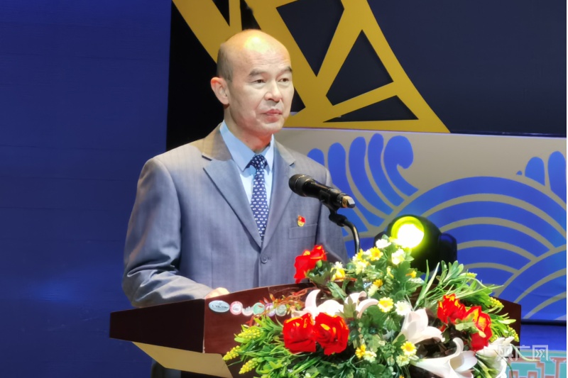 海南州委副书记,州长尕玛朋措致辞(央广网记者 张海东 摄)青海省体育