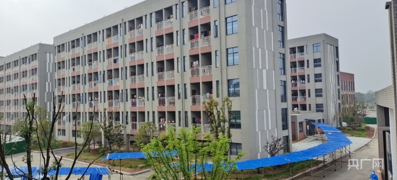 铜陵中学东城校区集中隔离点(央广网发 方小山摄)连日来,义安区集中