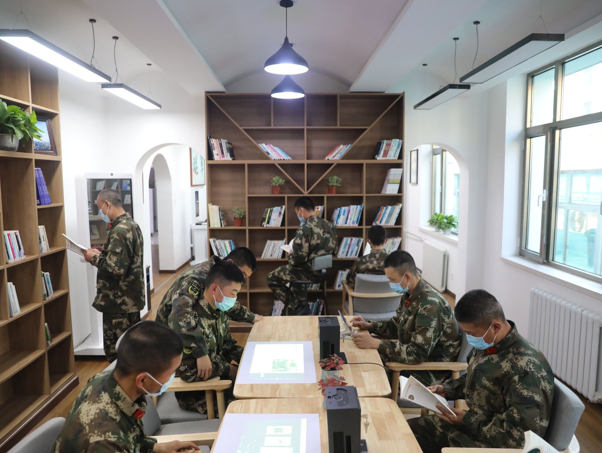 军营图书馆官兵心灵的驿站