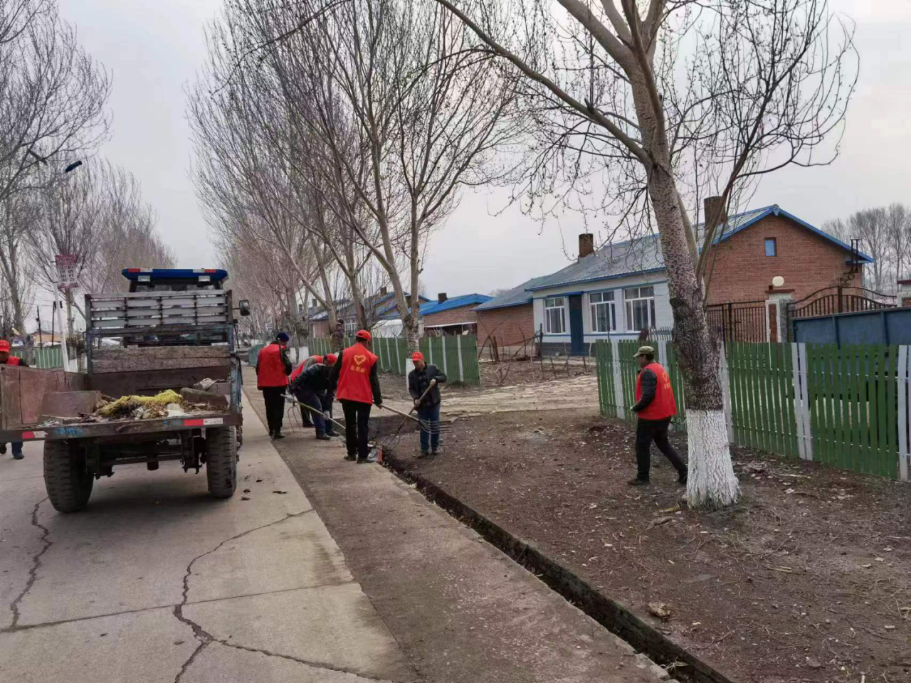 齐齐哈尔依安县中心镇:推进"网格 模式"打造美丽乡村