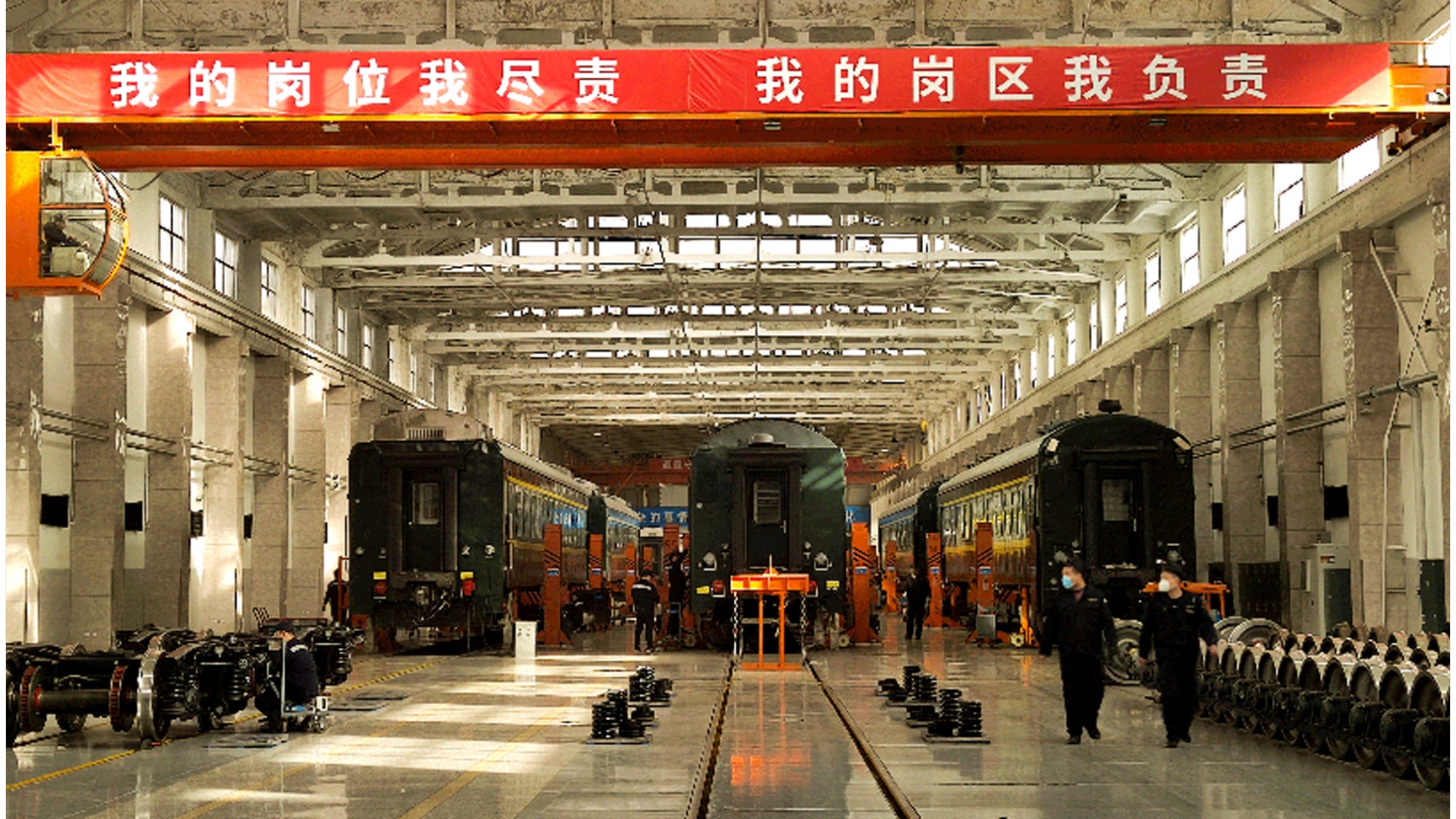 央广网太原4月24日消息(记者 任重) 敷面膜,去角质,擦粉底……爱美