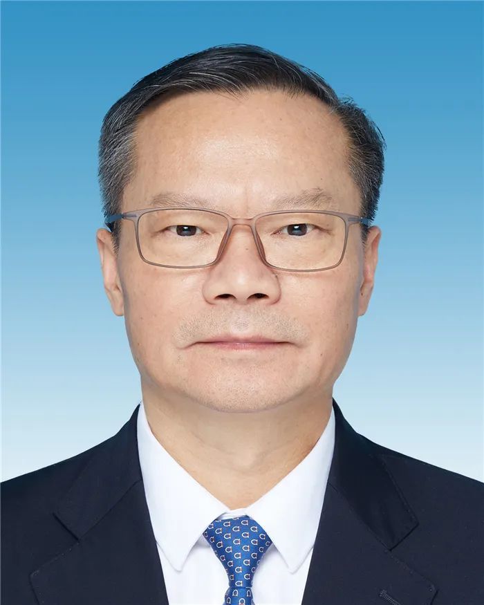 1966年1月生,研究生,哲学博士,中共党员,现任贵州省委常委,贵阳市委