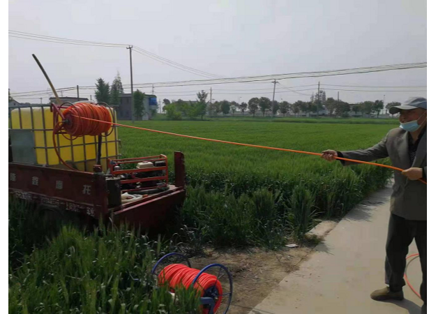 盐城建湖庆丰镇适期抓好小麦穗期病虫害防治工作