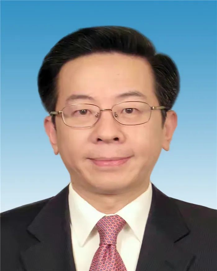 男,汉族,1962年11月生,大学,农学硕士,中共党员,现任贵州省委常委,省