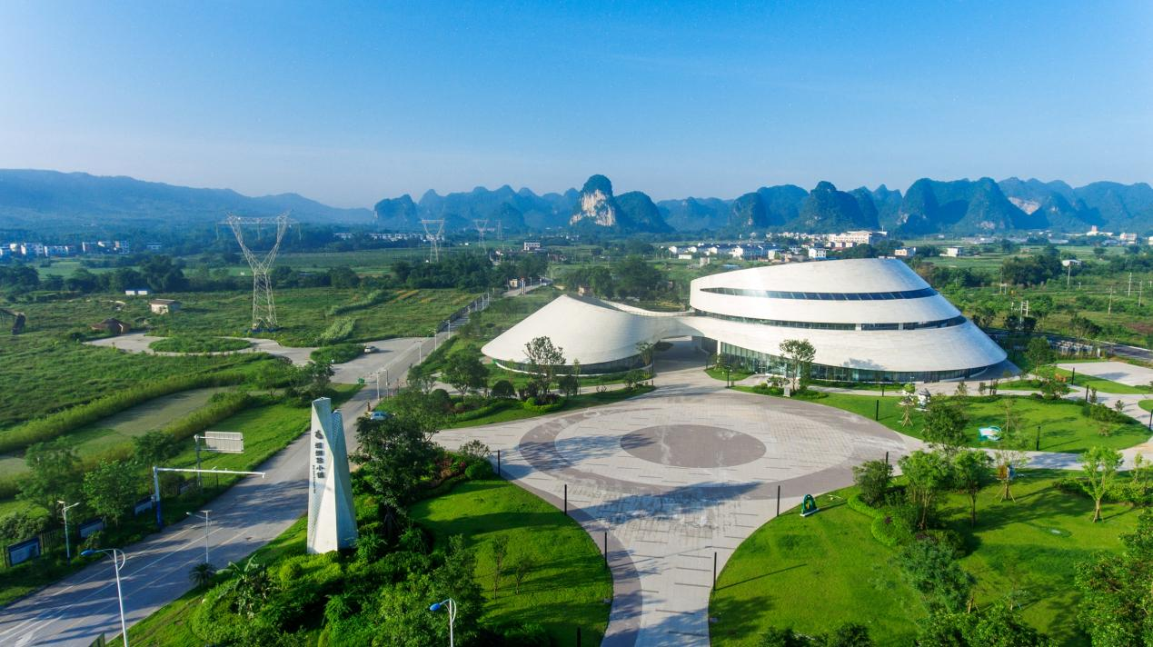 大美边疆劳动者柳州螺蛳粉小镇配套种养焕发致富活力