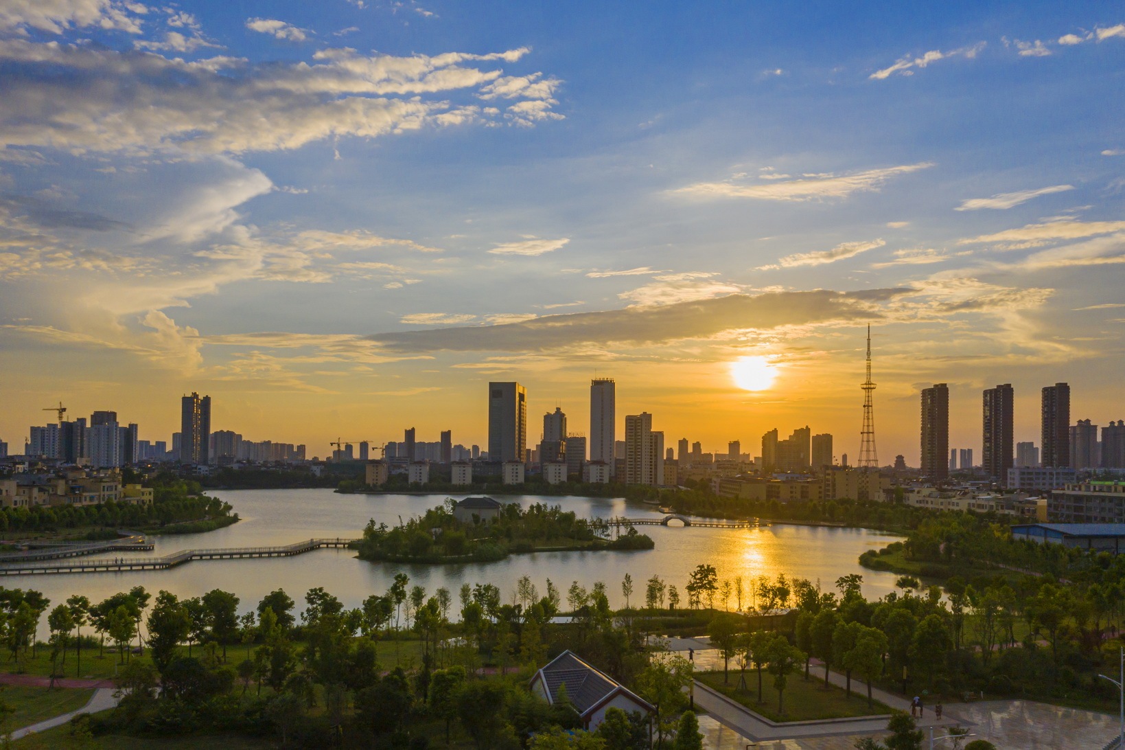 天门东湖公园风景图片图片