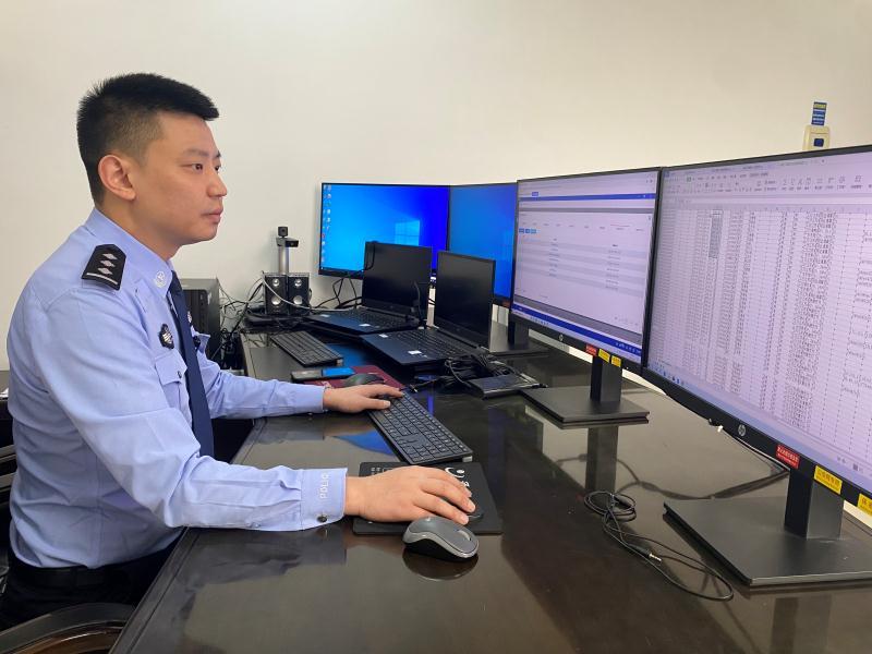 黔江公安经侦民警刘功睿：十年深耕打击经济犯罪_央广网