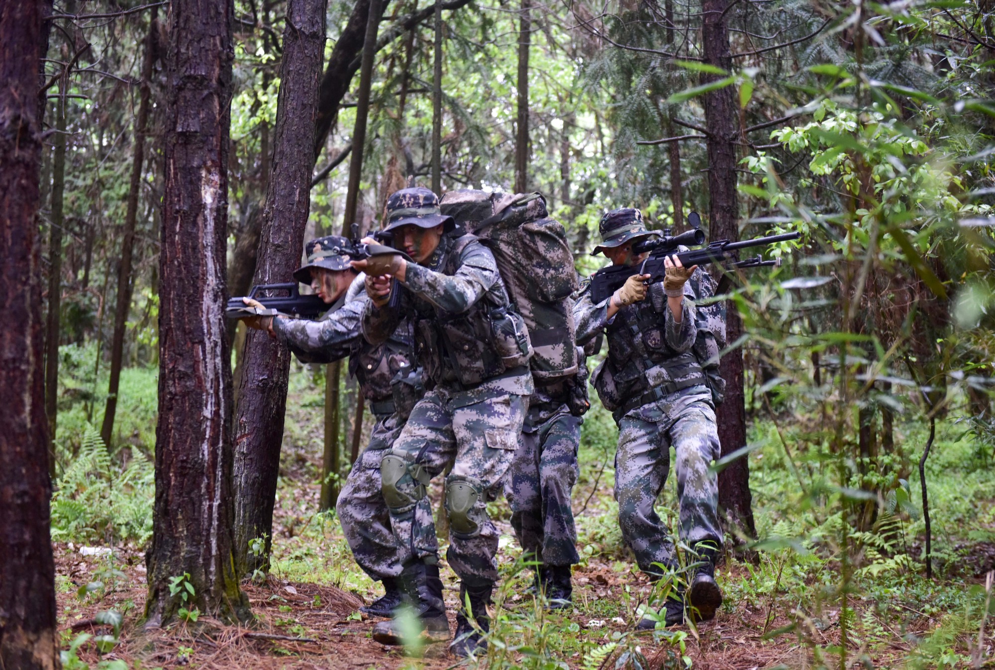 陆军第72集团军某旅开展全要素侦查考核