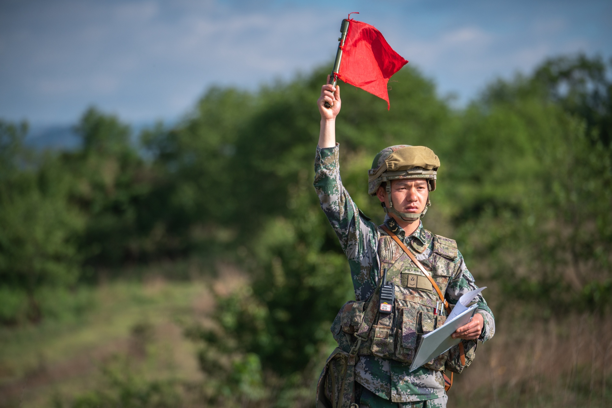 陆军第75集团军某旅开展迫击炮实弹射击考核_央广网