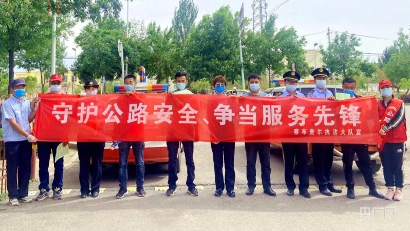 新疆交通运输综合行政执法局扎实开展2022年路政宣传月活动
