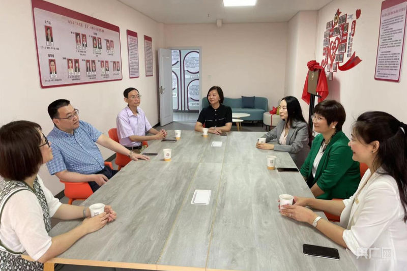 副主席黄清地,南安市妇联党组书记,主席黄柳霖,南安市政协文史办主任