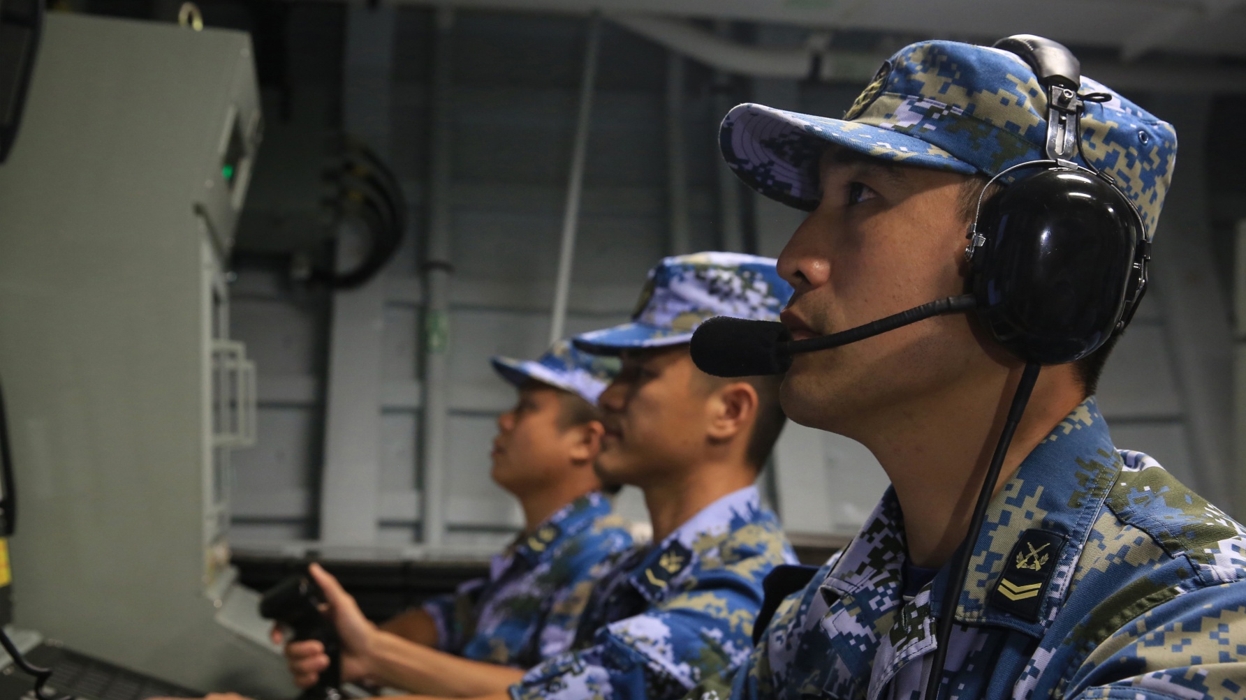 劈波斩浪!南部战区海军某护卫舰支队开展实战化训练