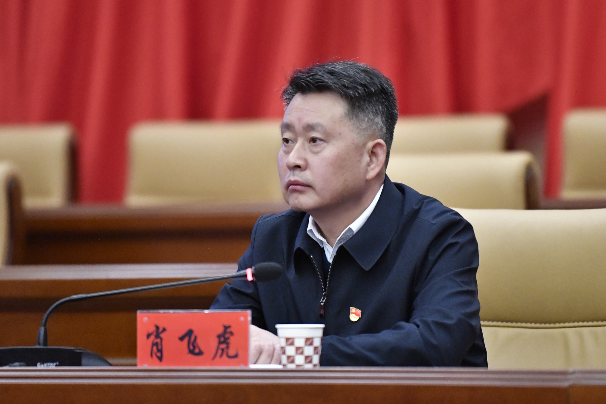 青海果洛一场催人奋进的报告会