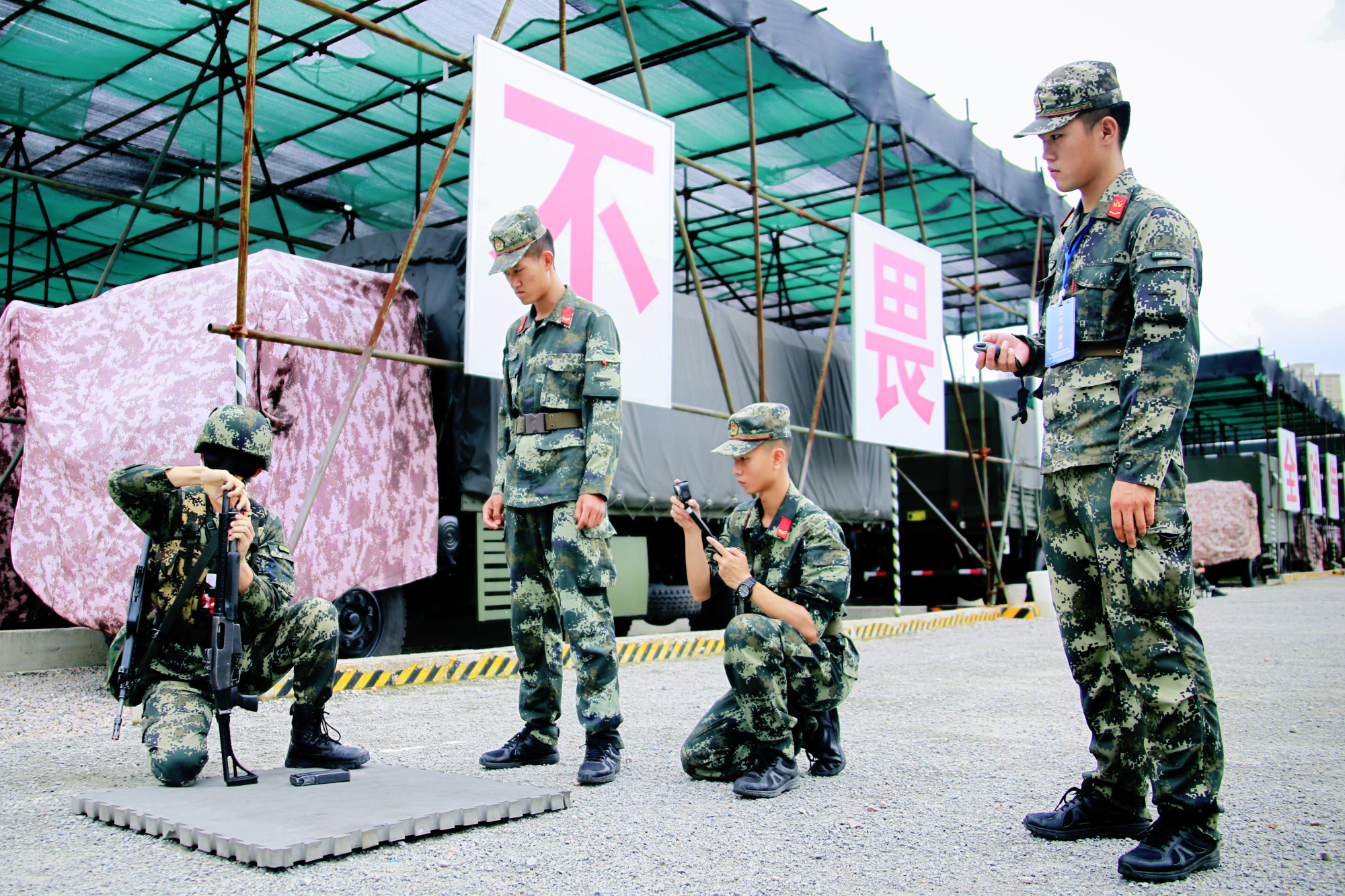 酣畅淋漓武警第二机动总队某支队开展群众性练兵比武竞赛