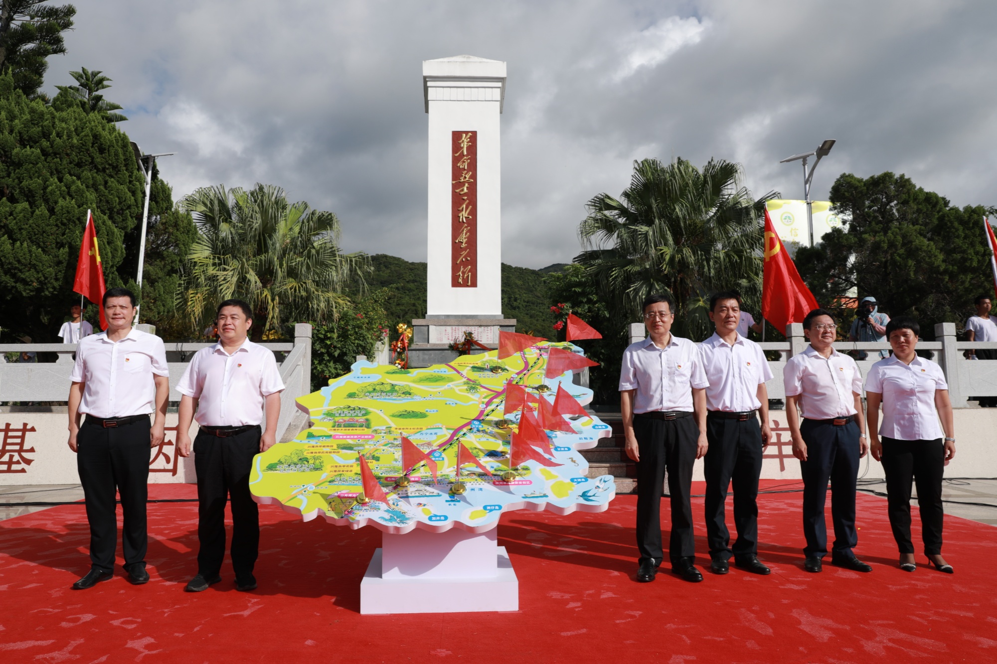 海南省万宁市举办庆祝建党101周年红色主题活动