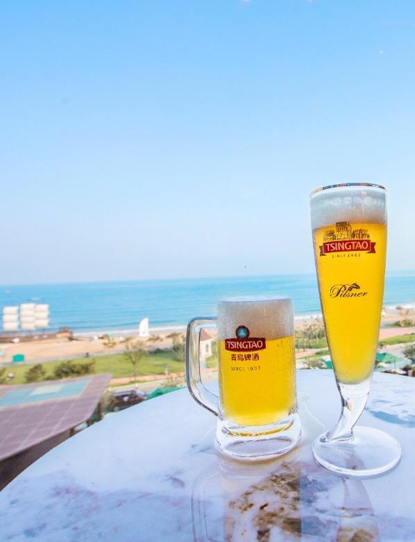 一杯精酿为快乐而生青啤在金沙滩建了座精酿啤酒花园