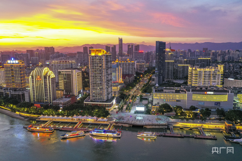 组图】福建福州：“闽江之心”夏夜美_央广网
